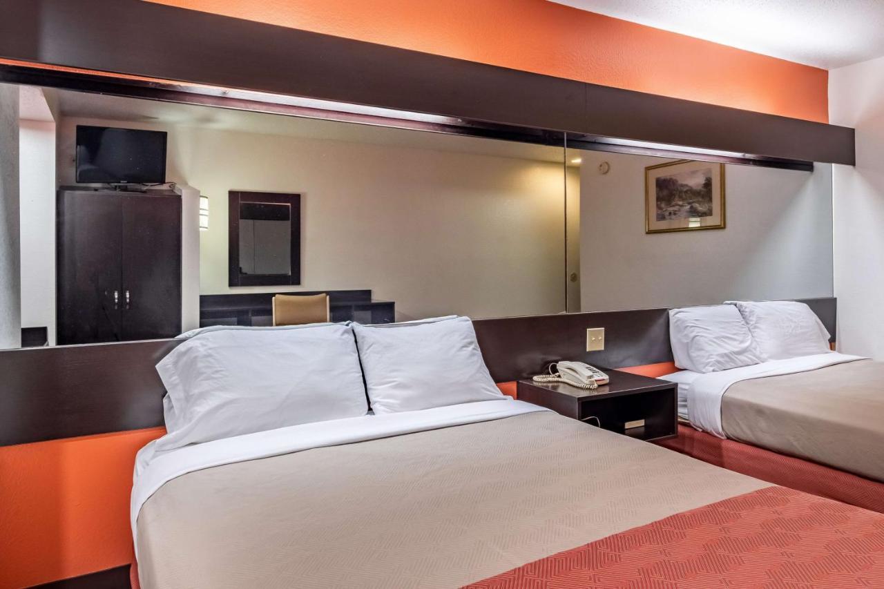 Motel 6 Chattanooga Downtown Bagian luar foto