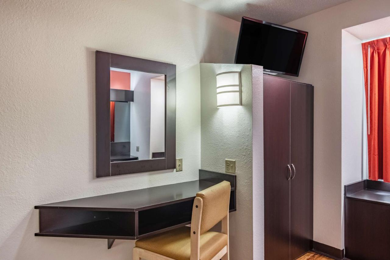 Motel 6 Chattanooga Downtown Bagian luar foto