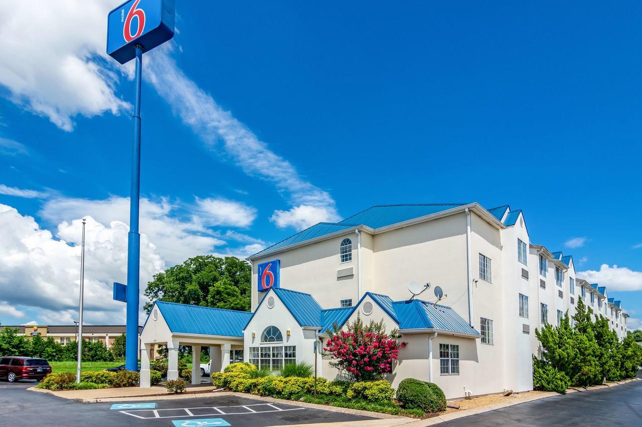 Motel 6 Chattanooga Downtown Bagian luar foto