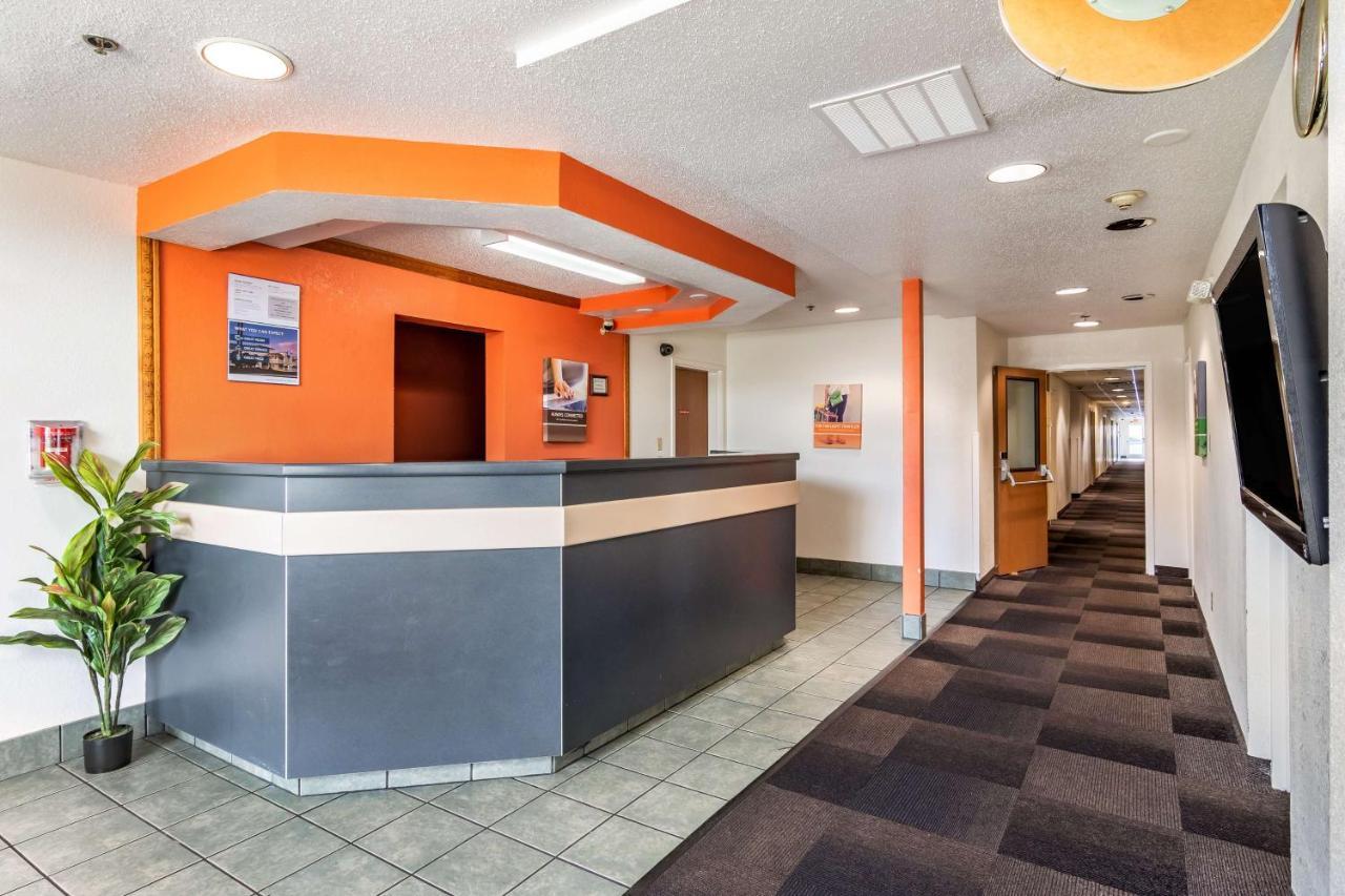 Motel 6 Chattanooga Downtown Bagian luar foto