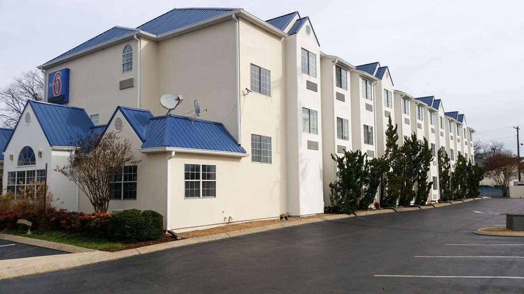 Motel 6 Chattanooga Downtown Bagian luar foto