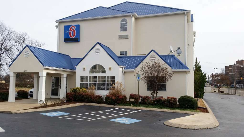 Motel 6 Chattanooga Downtown Bagian luar foto
